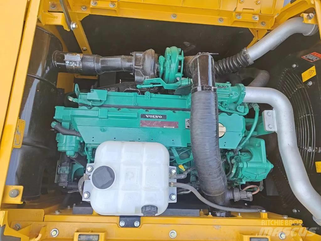 Volvo EC 300 履带挖掘机