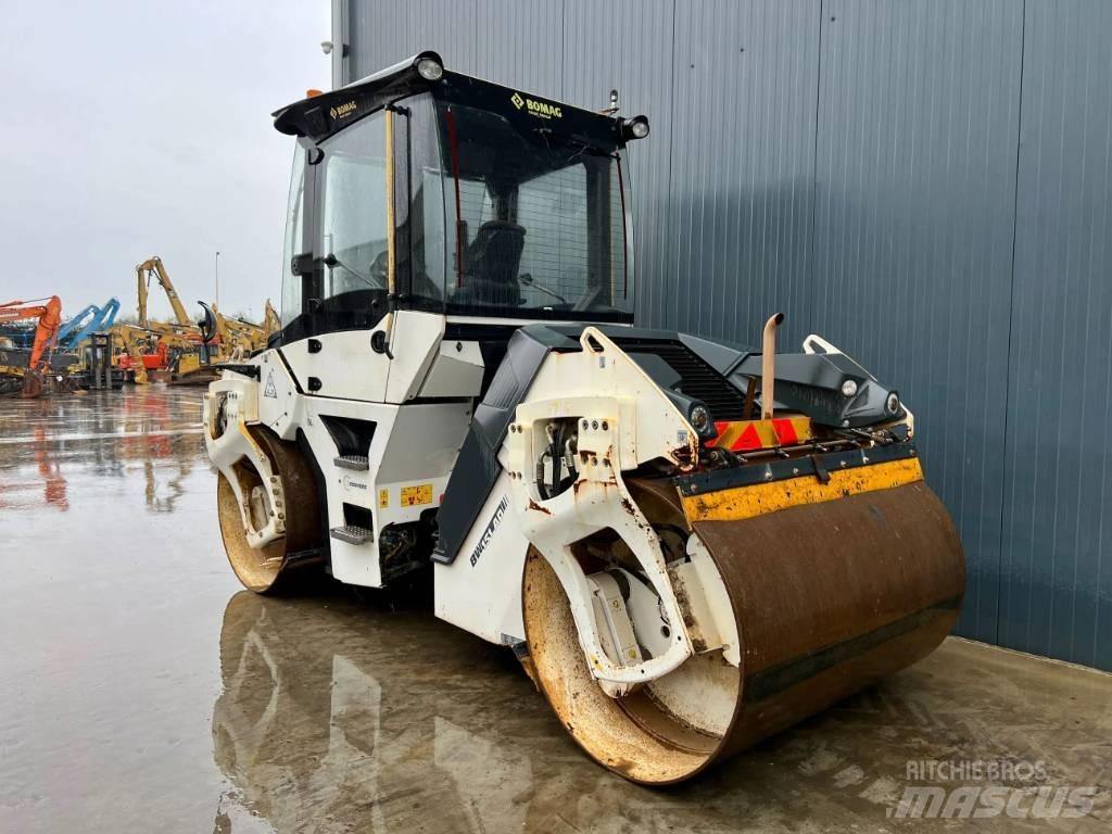 Bomag BW151AD-5 双轮压路机