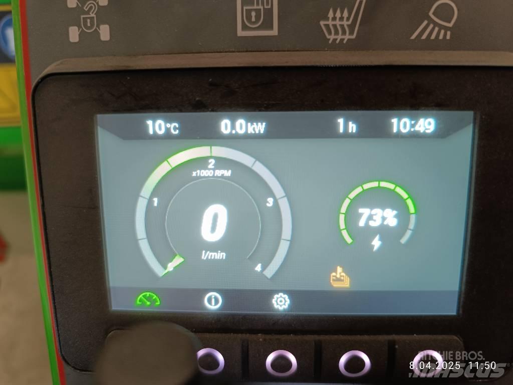 Avant E527 多功能装载机