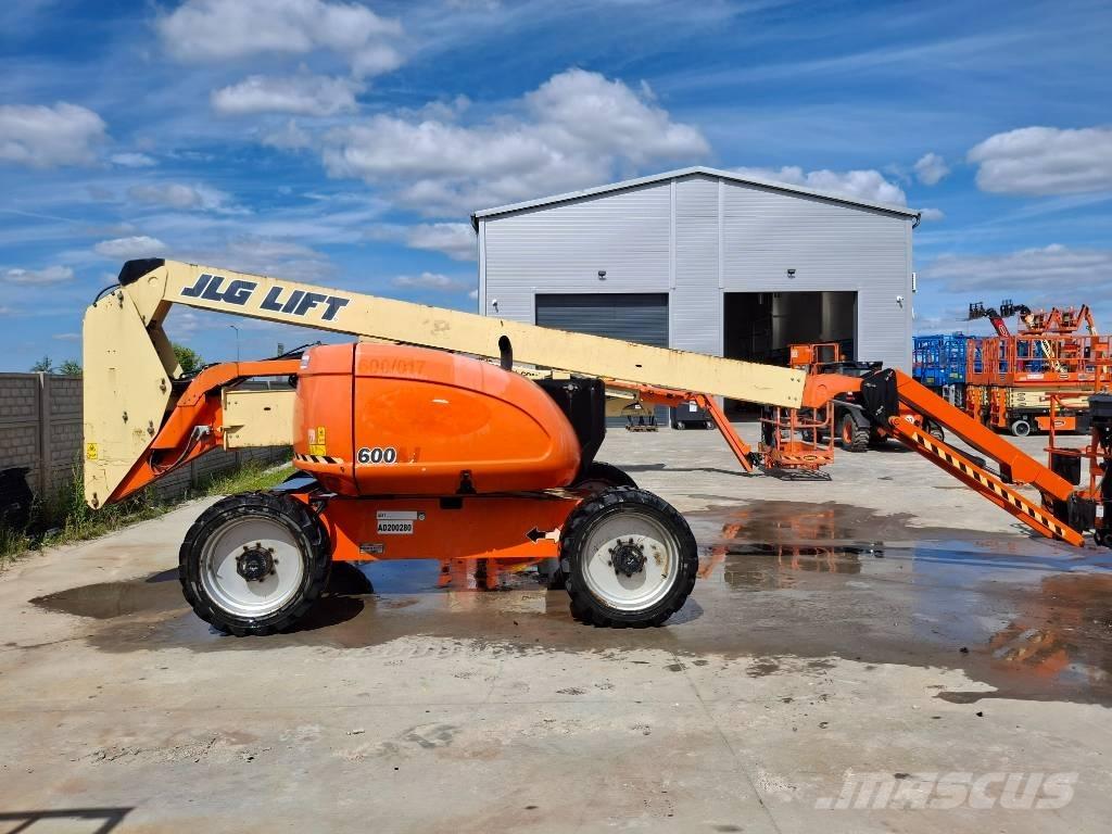 JLG 600AJ 曲臂高空工作平台