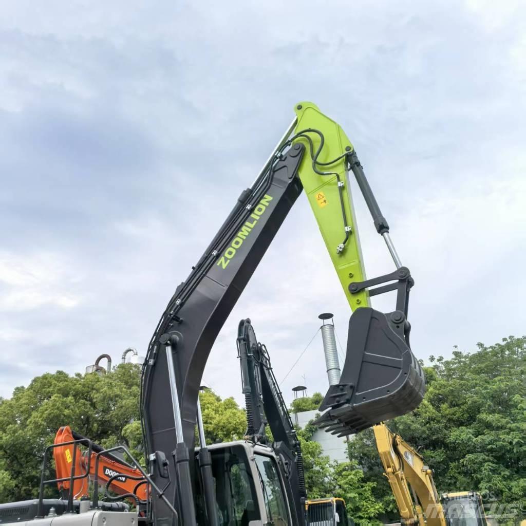 Zoomlion ZE215G 中型挖掘机