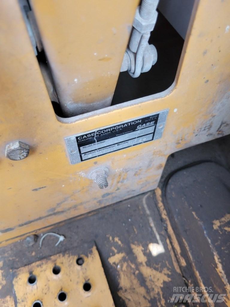 CASE 1845 C 滑移装载机