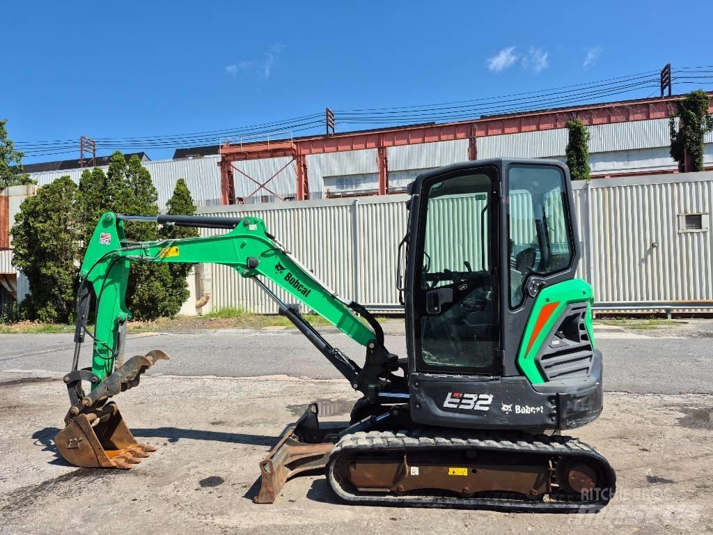 Bobcat E 32i 小型挖掘机