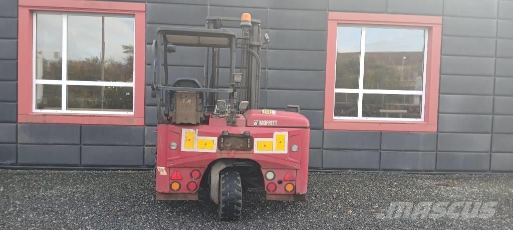 Moffett M5 25.3 柴油叉车