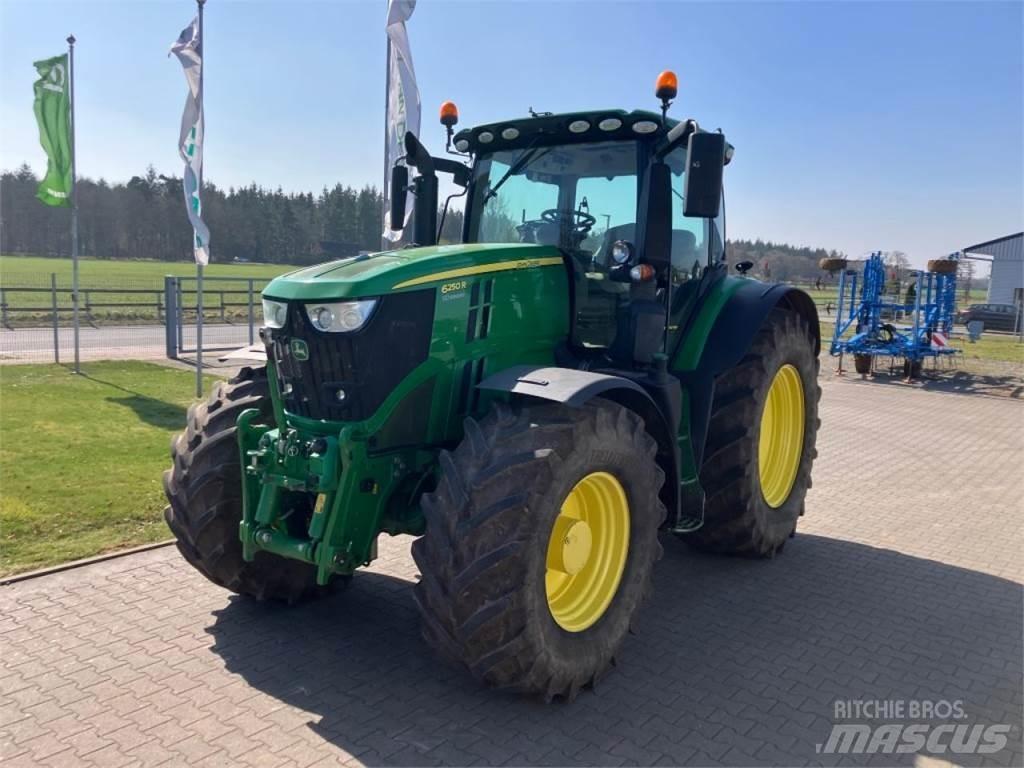John Deere 6250R 拖拉机/农用车
