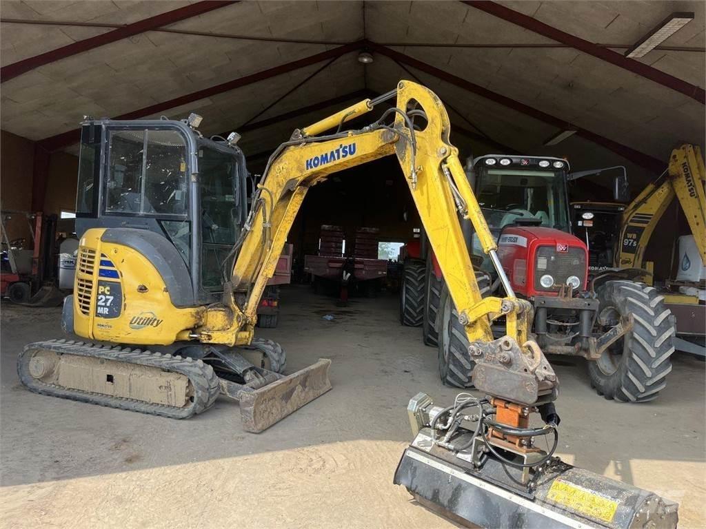 Komatsu PC27MR-2 轮式挖掘机
