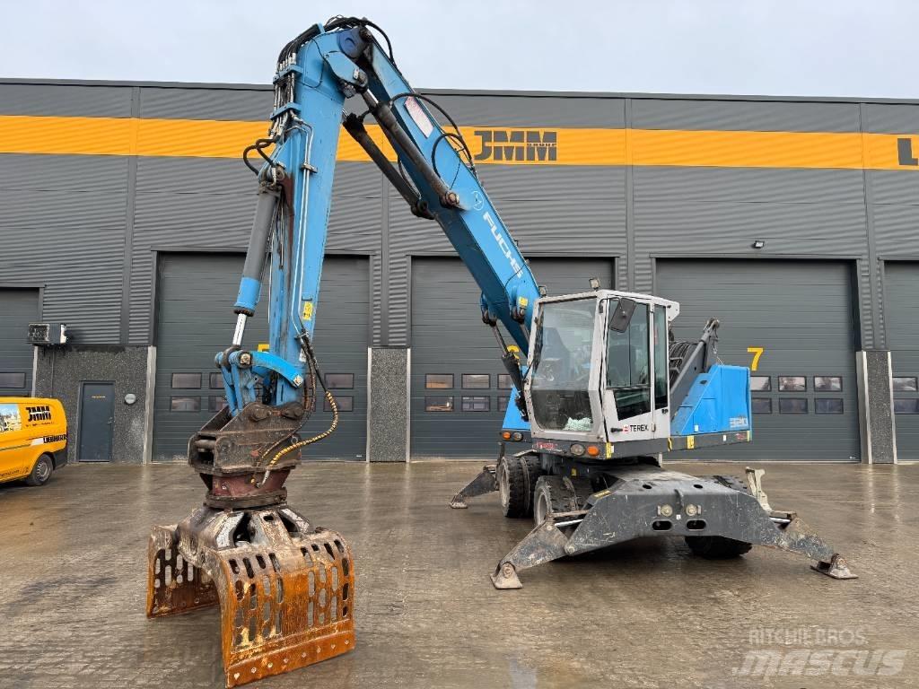 Fuchs MHL 320 工业挖掘机