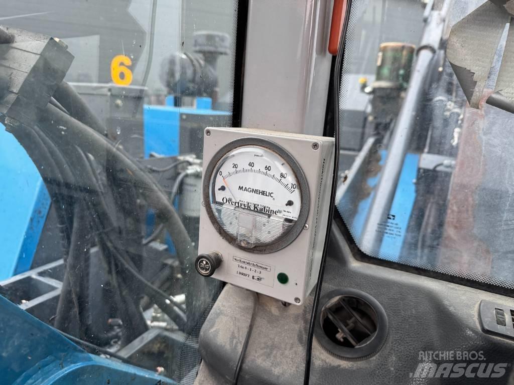 Fuchs MHL 320 工业挖掘机