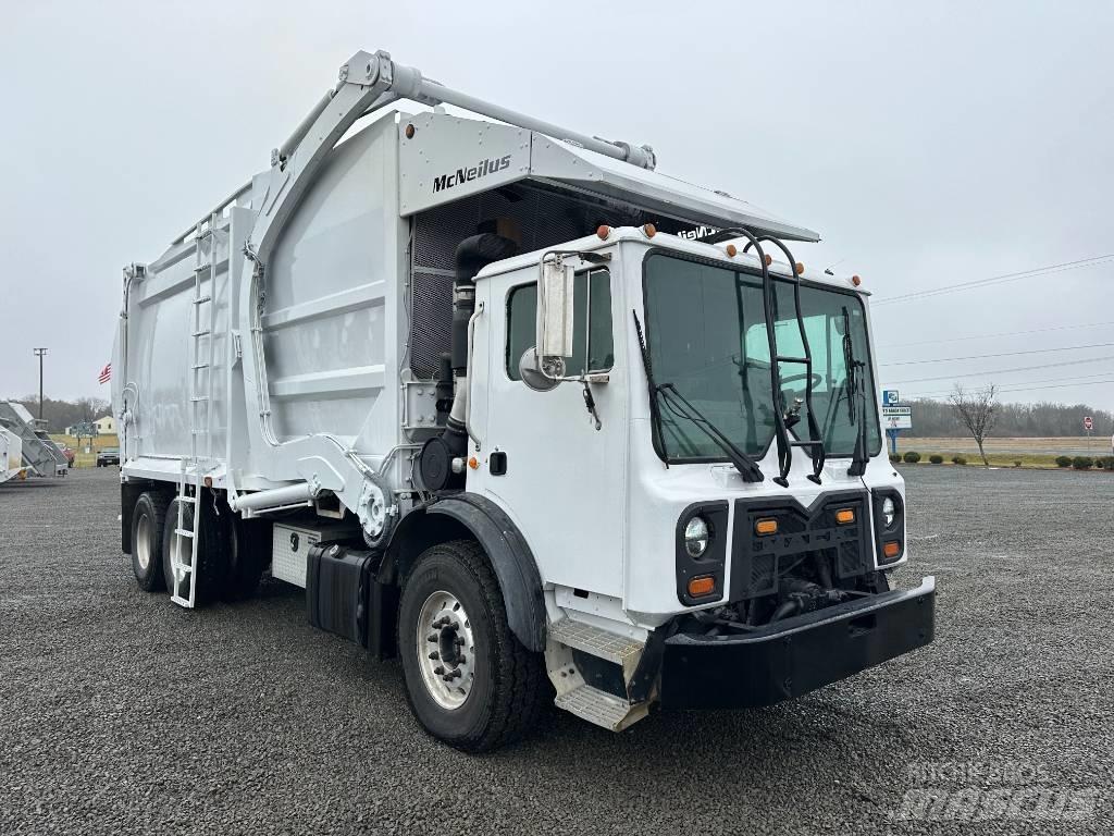 Mack MRU613 垃圾车