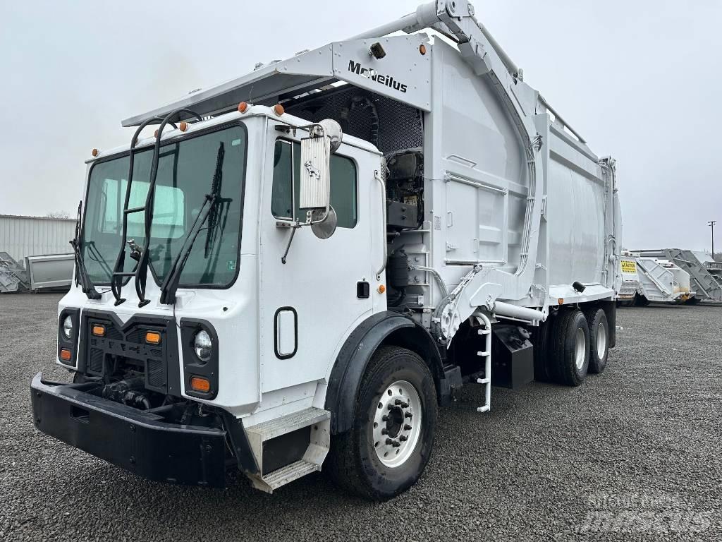 Mack MRU613 垃圾车