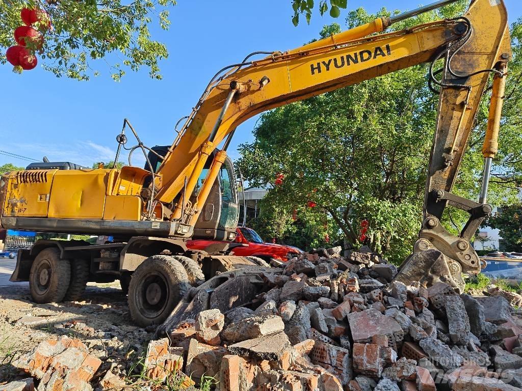 Hyundai Robex 210w-7 轮式挖掘机