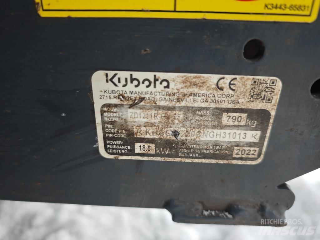Kubota ZD 1211 骑乘式割草机