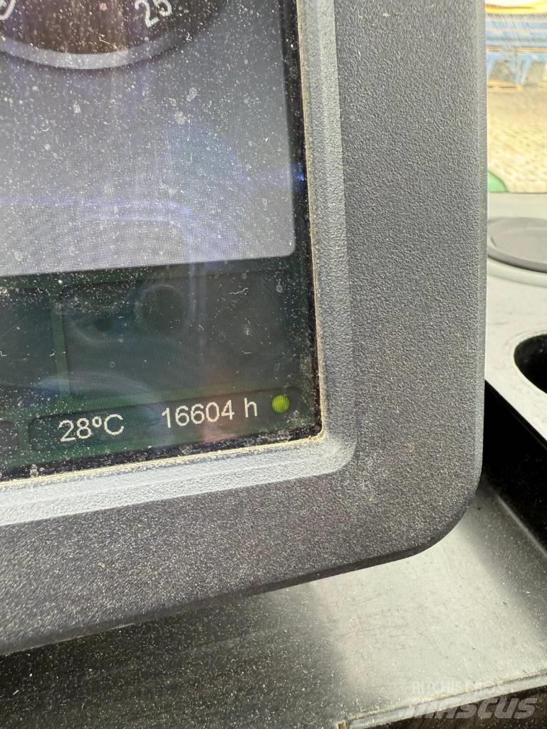 John Deere 1210 E 集运机