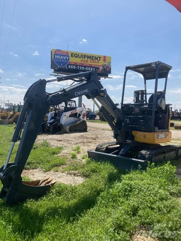 John Deere 26G 组装挖掘机
