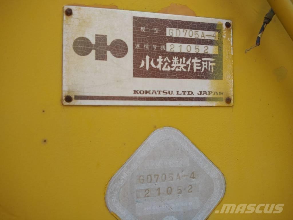 Komatsu GD 705 A-4A 平地机/推土机