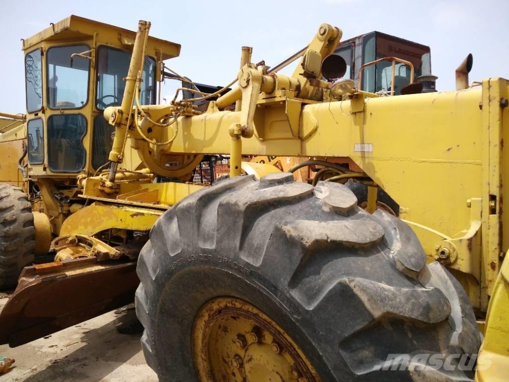 Komatsu GD 705 A-4A 平地机/推土机