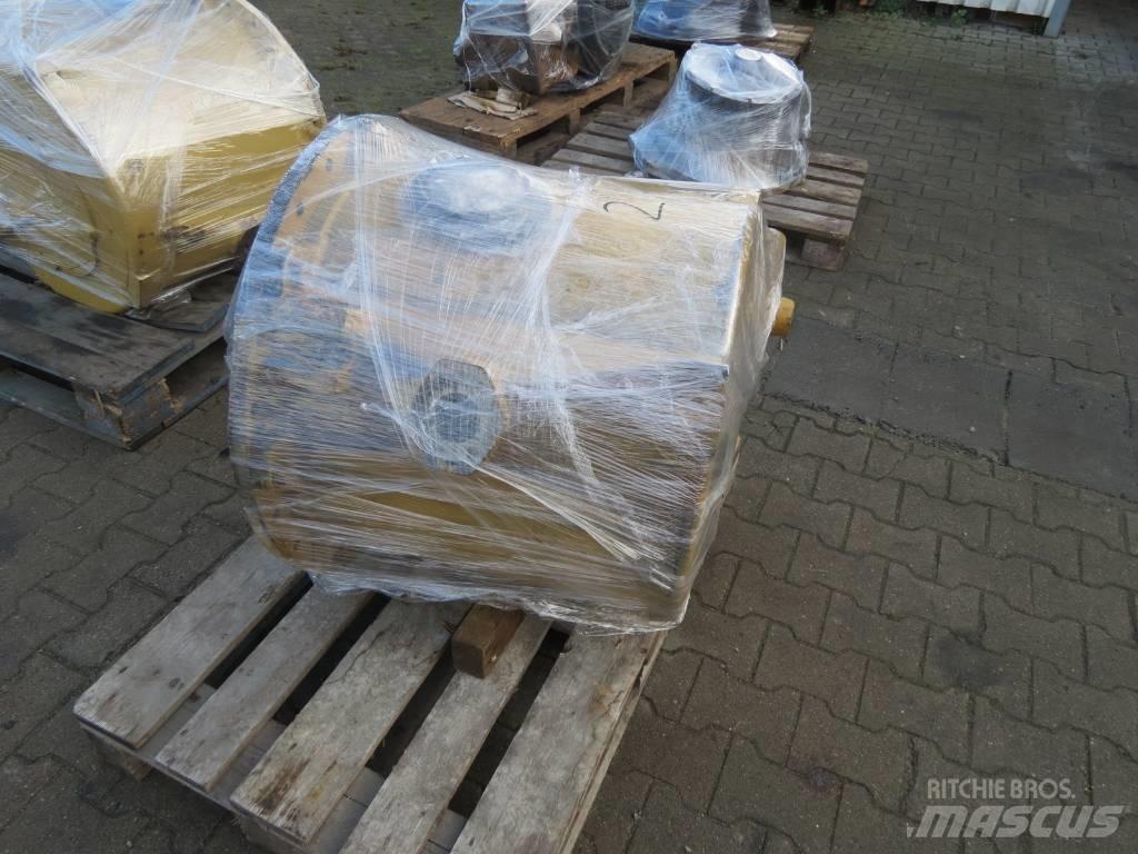 CAT D11 Transmission 传动装置
