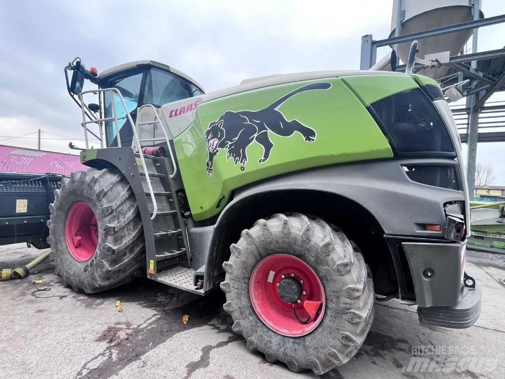 CLAAS Jaguar 980 自走式青贮饲料收割机