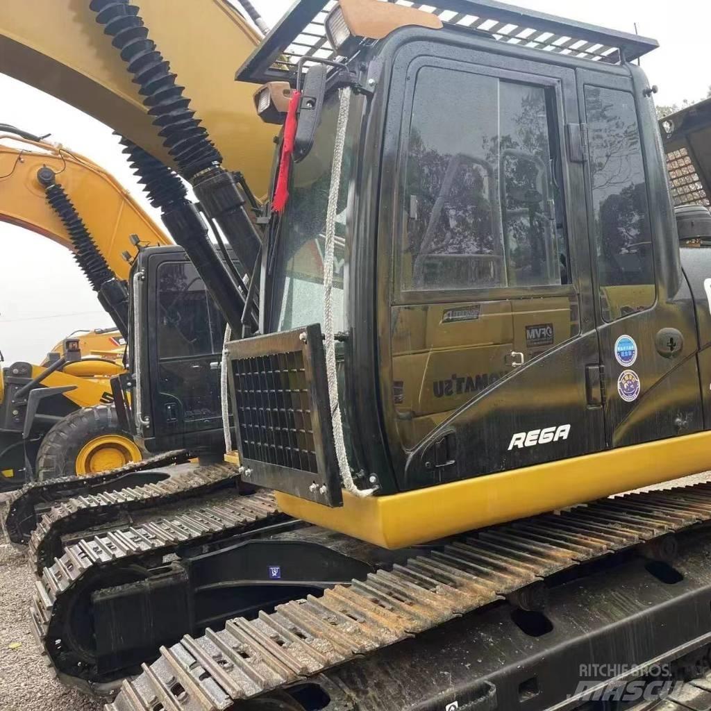 CAT 320 D2 履带挖掘机