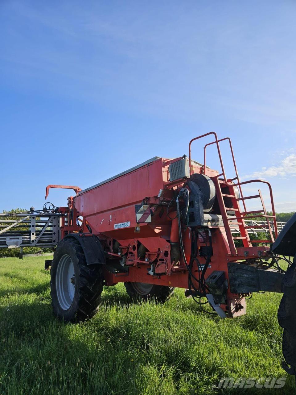 Rauch AGT 6036 矿物肥料撒播机