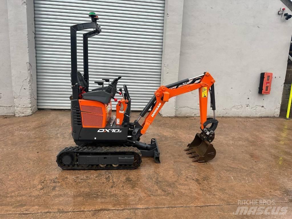 Doosan DX 10 Z 小型挖掘机