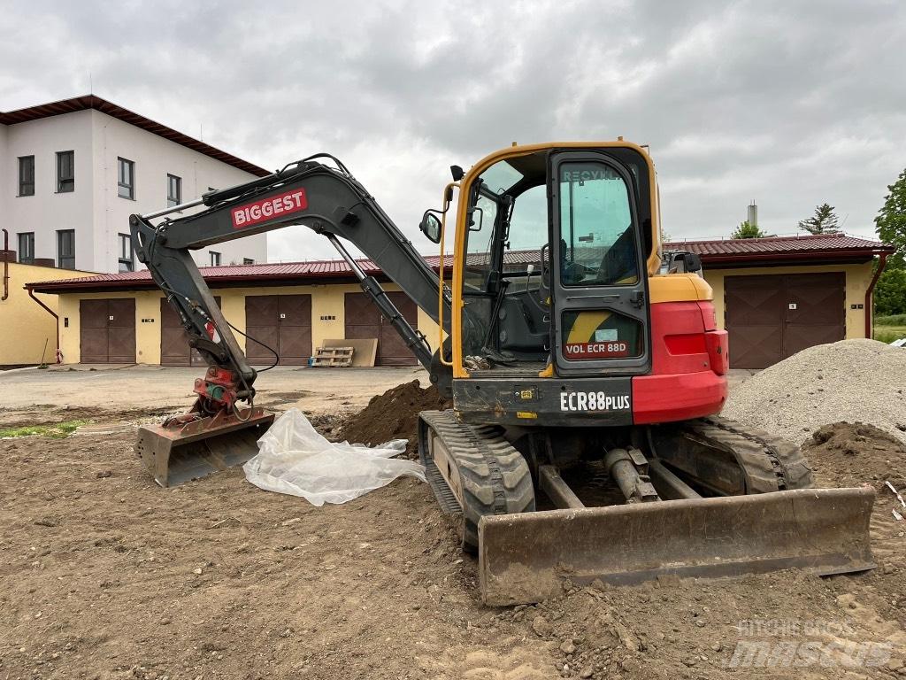 Volvo ECR 88 PLUS 中型挖掘机