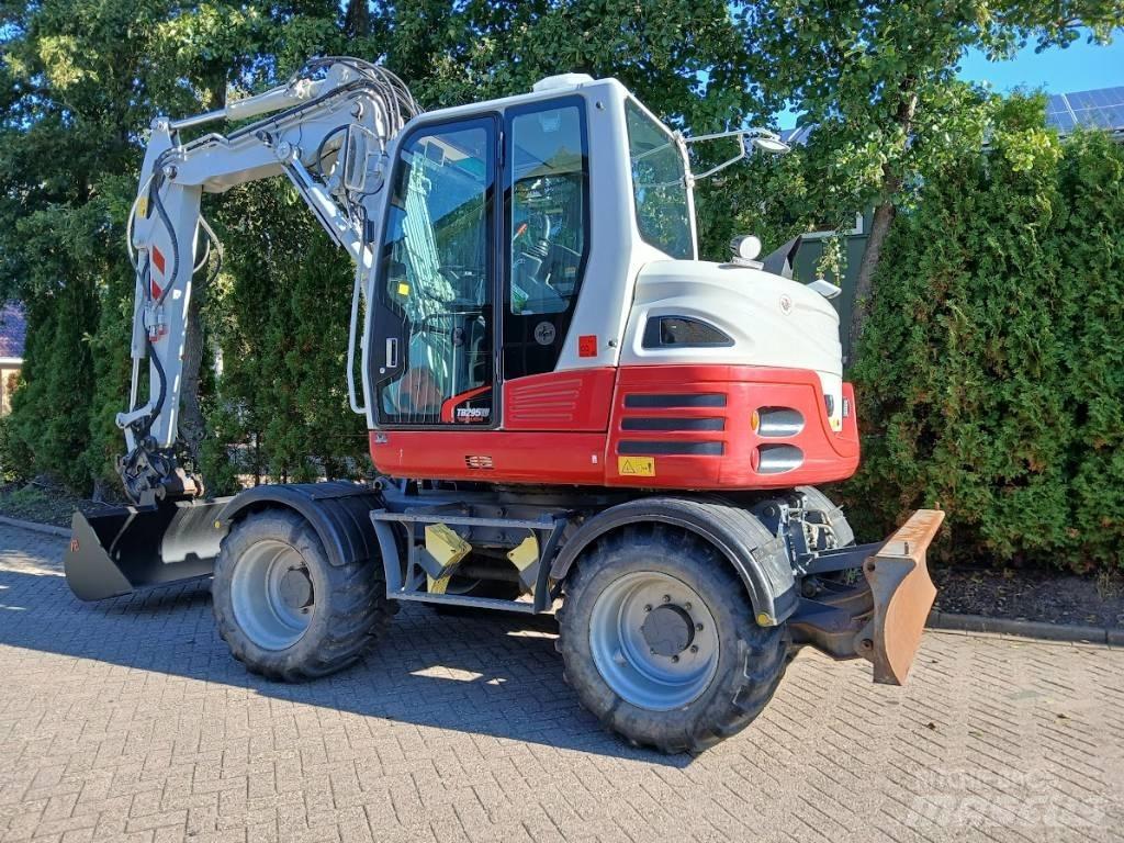 Takeuchi TB 295 W 轮式挖掘机