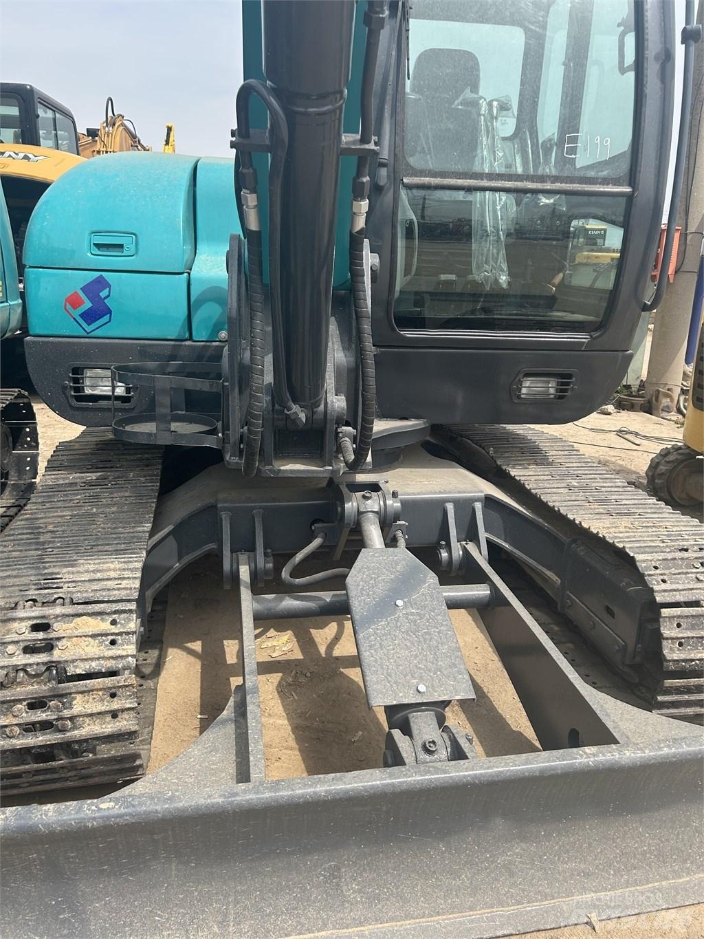 Sunward SWE70 小型挖掘机