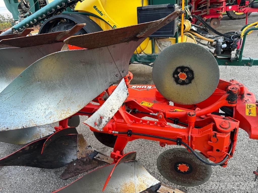 Kuhn Vari-Master 123 双向犁
