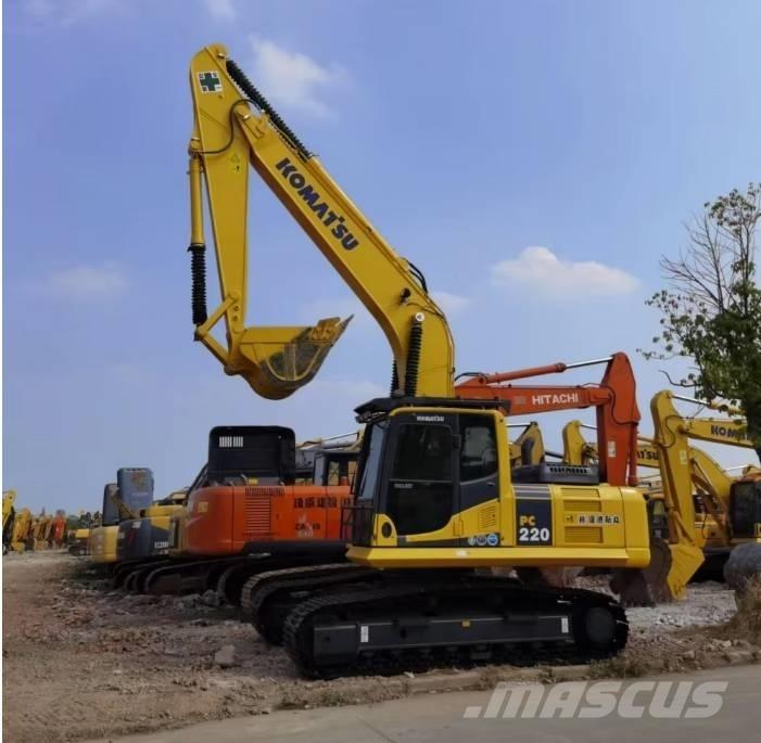 Komatsu PC220-8 履带挖掘机