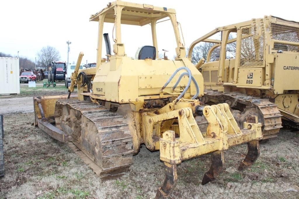 Komatsu D 53 A-17 履带式推土机