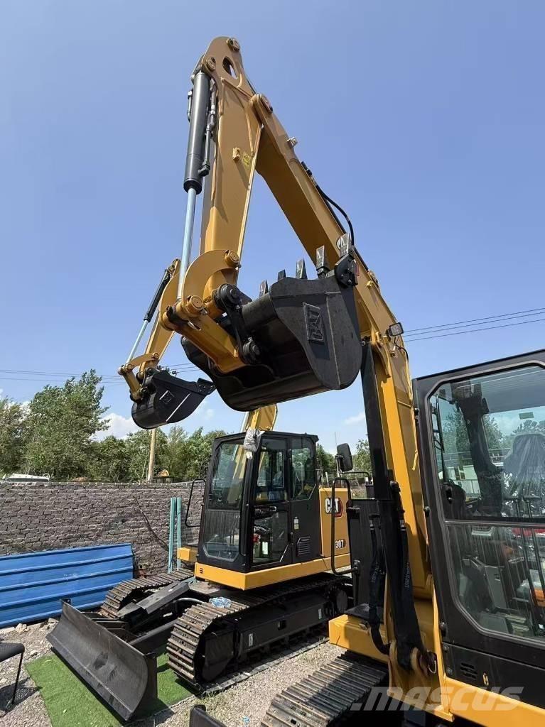 CAT 305.5 小型挖掘机