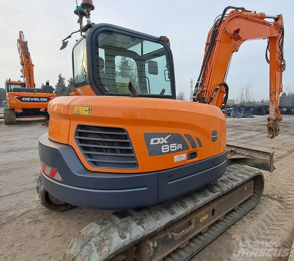 Doosan DX 85 R-3 中型挖掘机
