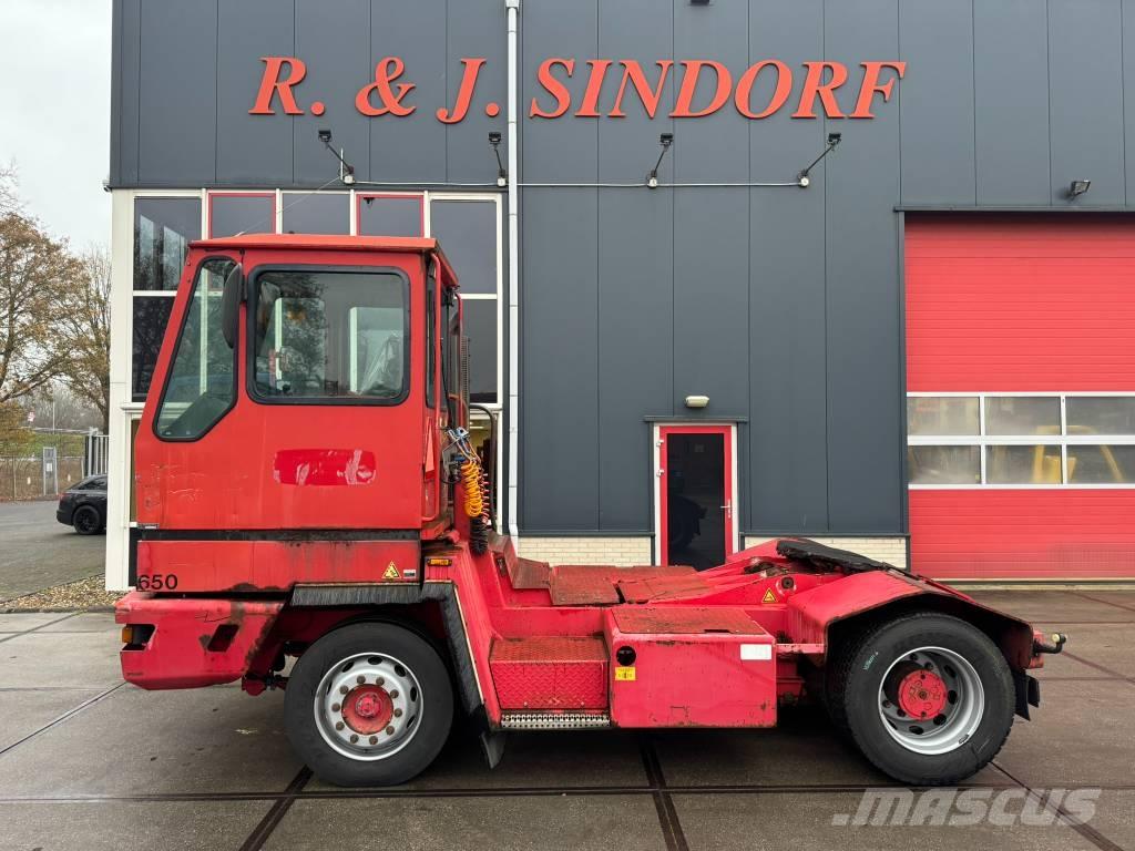 Terberg YT 220 码头牵引车