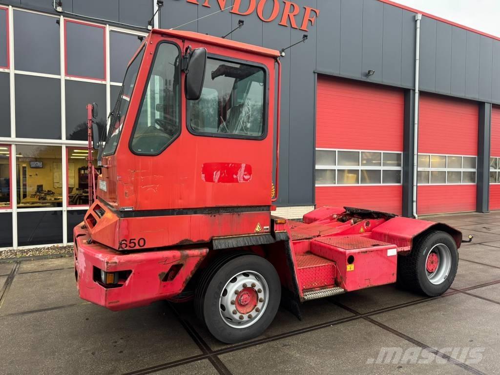 Terberg YT 220 码头牵引车