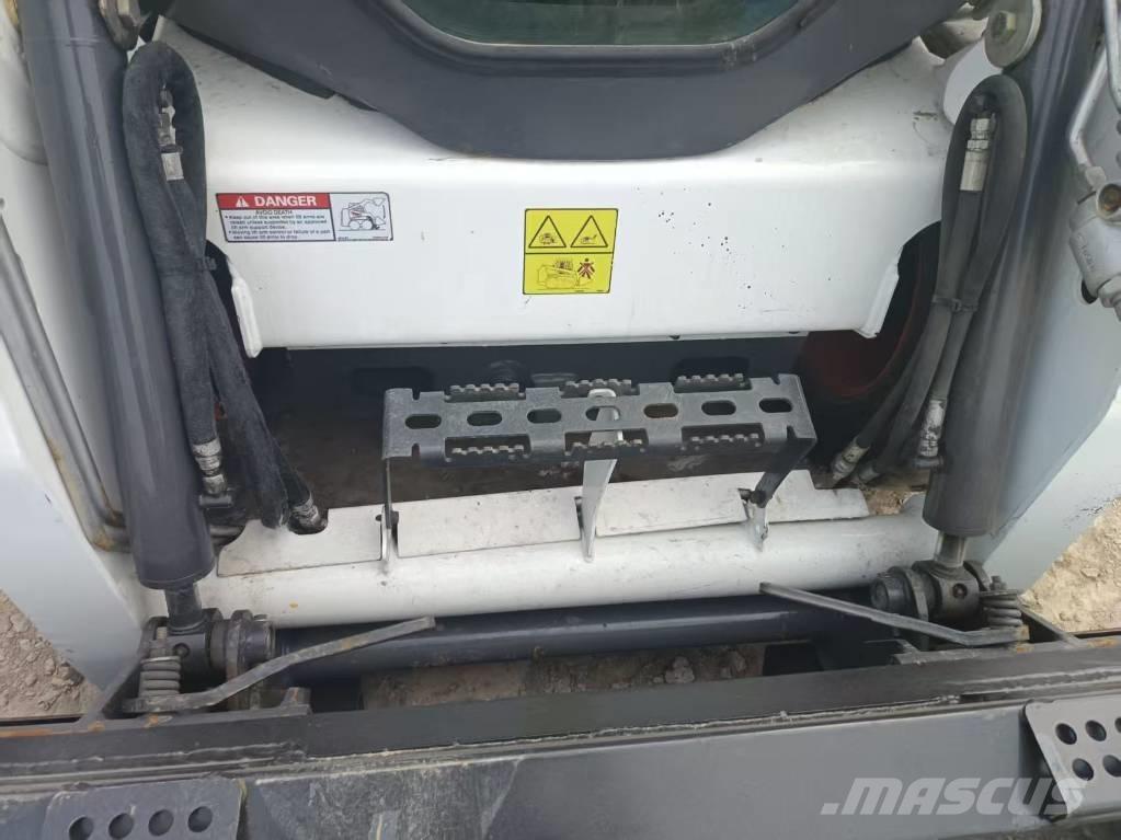 Bobcat S 450 滑移装载机