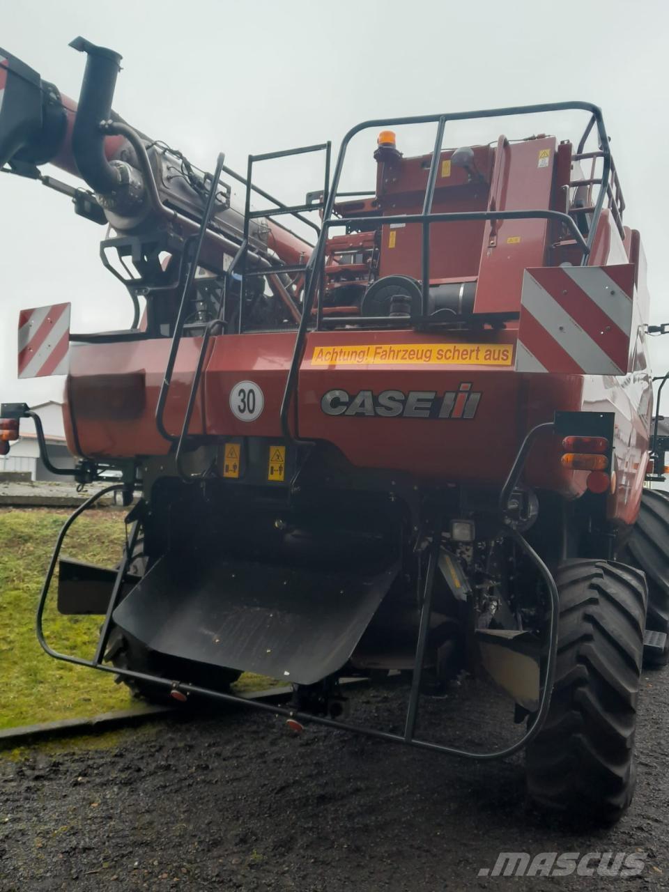 Case IH 7150 AF 联合收割机