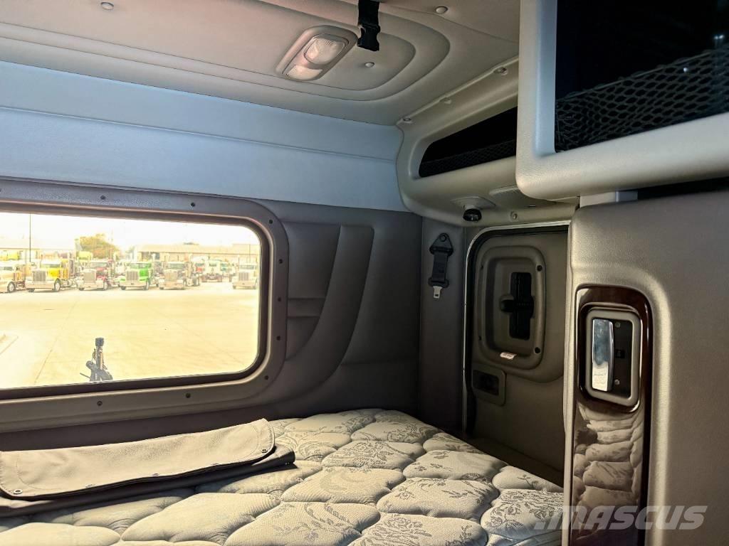 Peterbilt 389 牵引车