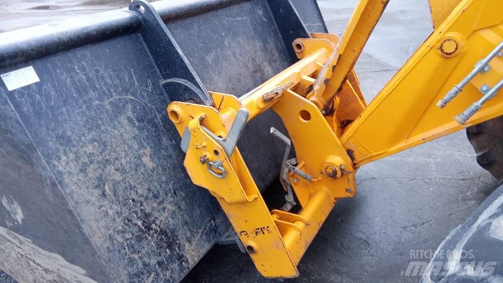 JCB 532-70 伸缩臂叉装车|叉装车