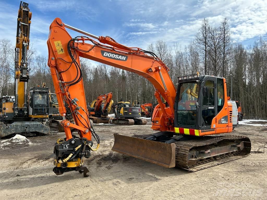 Doosan DX 140 LCR-3 履带挖掘机