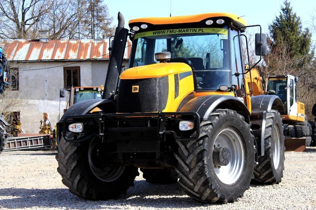 JCB Fastrac 3200 拖拉机/农用车