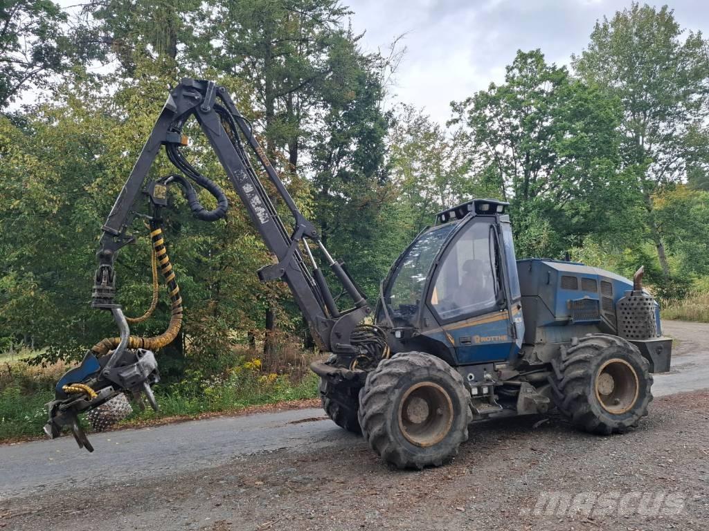 Rottne H8D 收割机