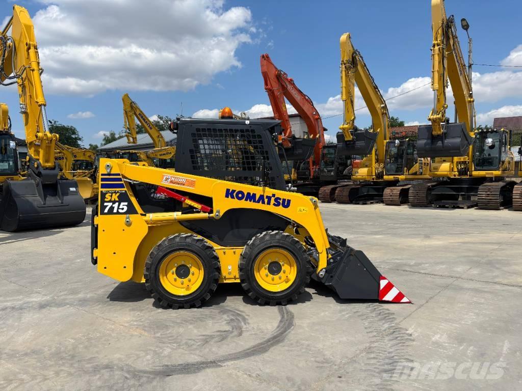 Komatsu SK 715-8 滑移装载机