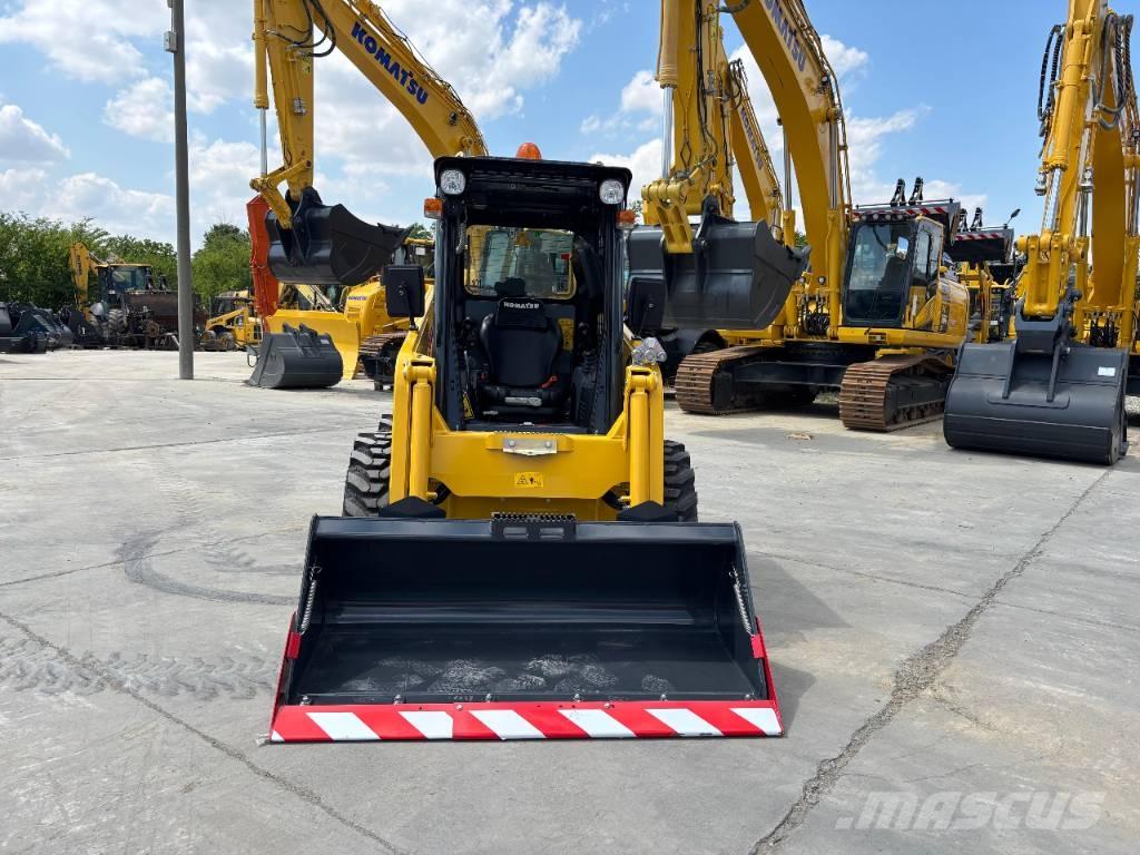 Komatsu SK 715-8 滑移装载机