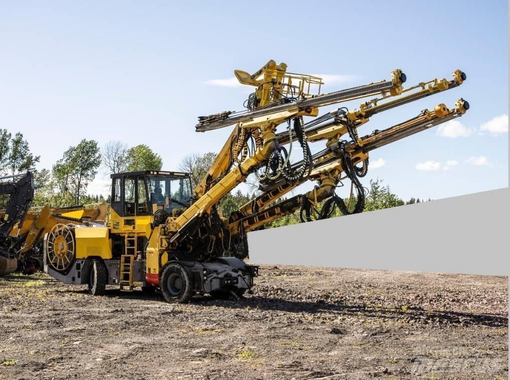 Atlas Copco XE3 C30 隧道地下采矿钻机