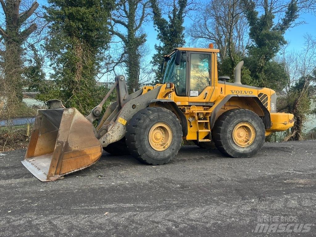 Volvo L 120 F 轮式装载机
