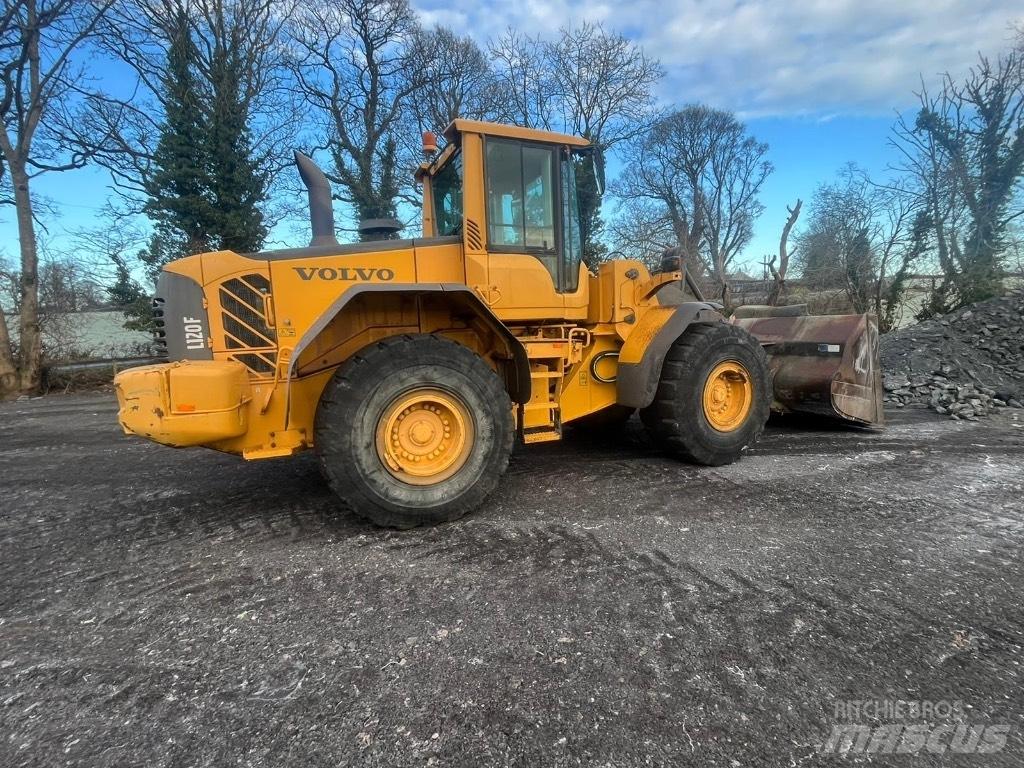 Volvo L 120 F 轮式装载机