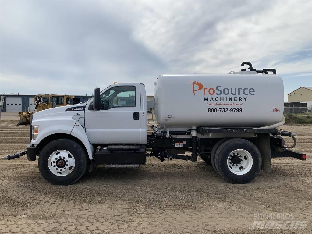 Ford F 650 XL SD 水罐车