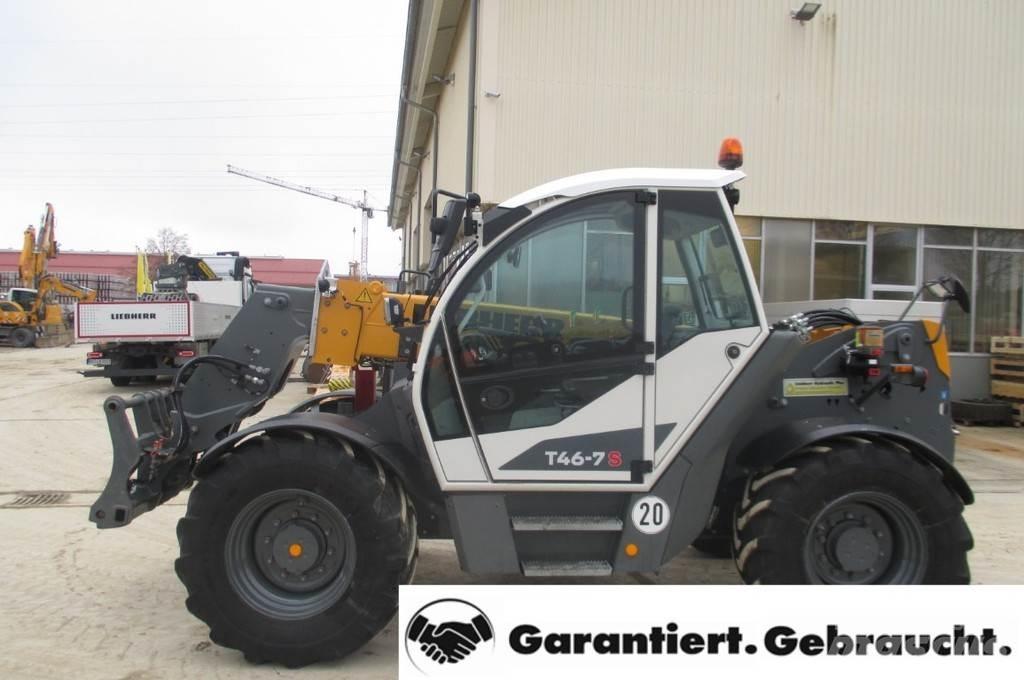 Liebherr T 46-7s 伸缩臂叉装车|叉装车
