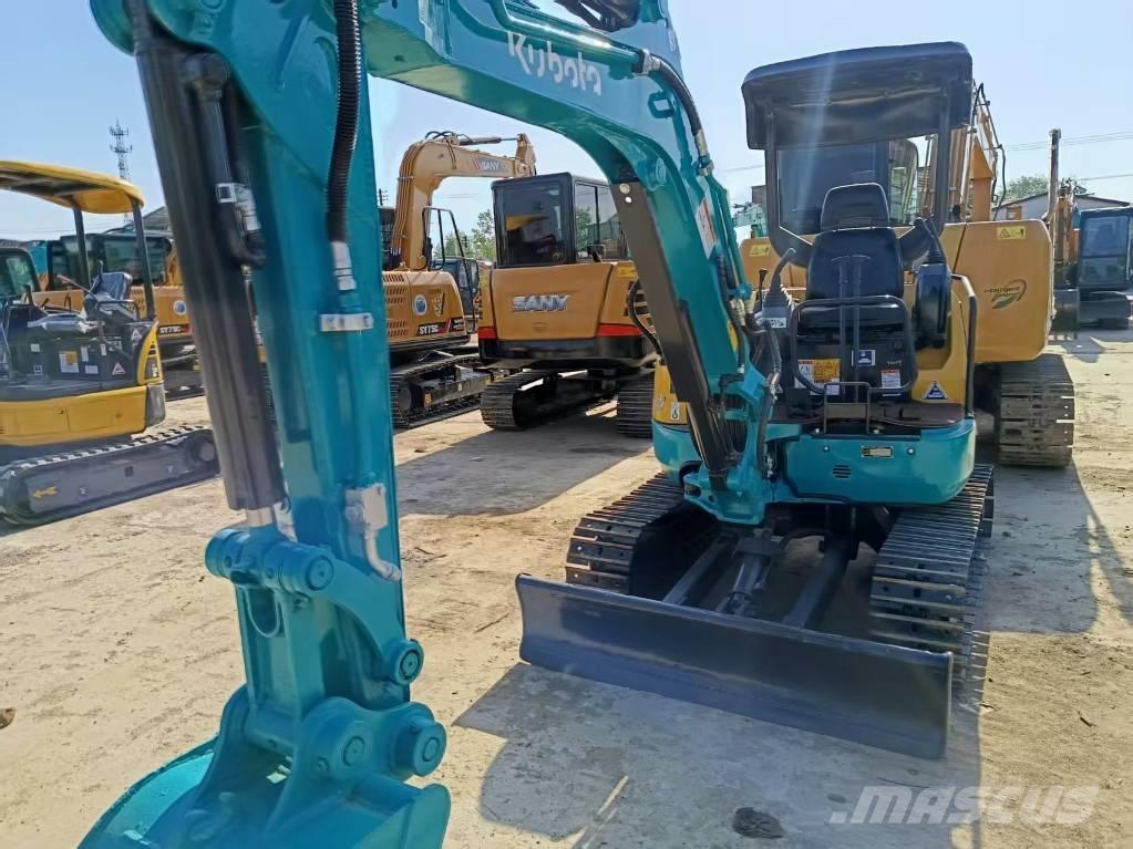 Kubota U 30 小型挖掘机